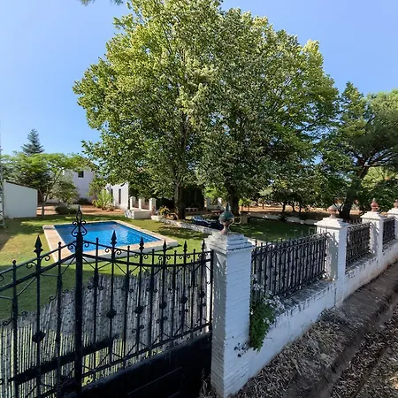 Літній будинок Recreo De San Cayetano